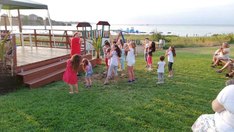 צרבו Toma'S Residence - Front Beach מראה חיצוני תמונה
