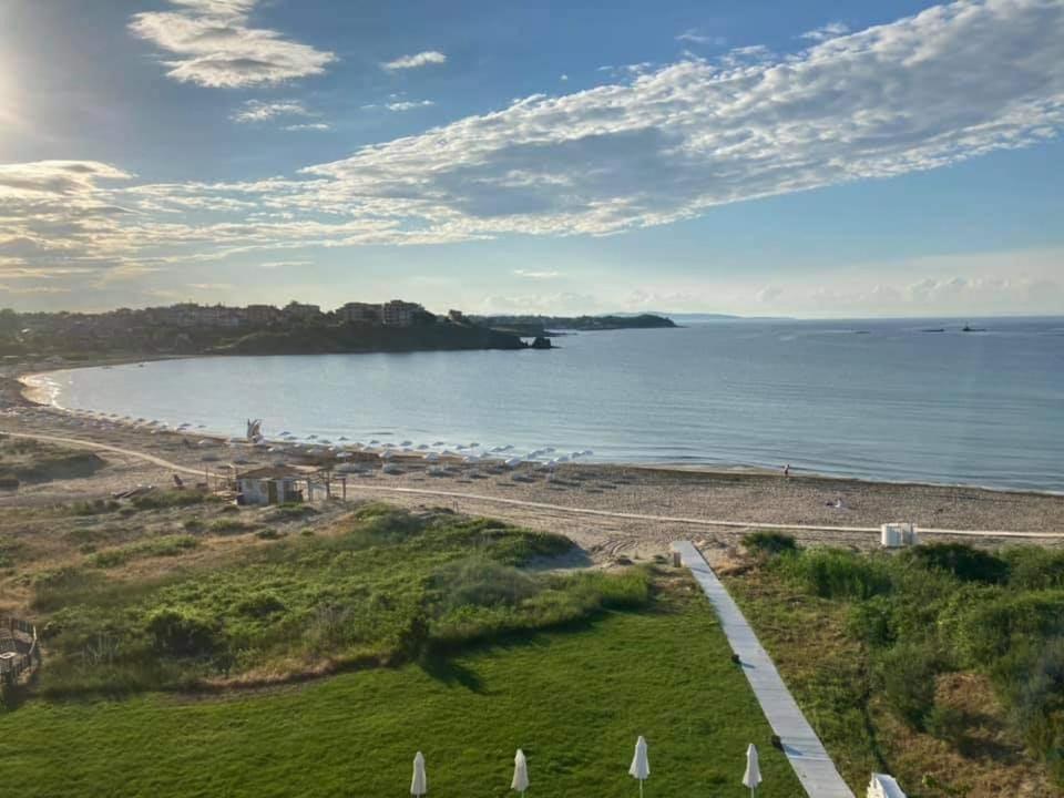 צרבו Toma'S Residence - Front Beach מראה חיצוני תמונה