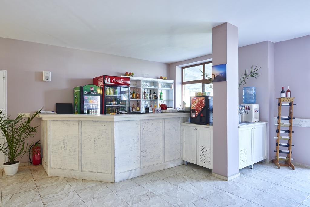 צרבו Toma'S Residence - Front Beach מראה חיצוני תמונה