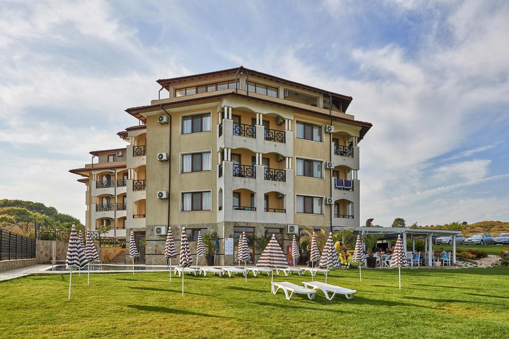 צרבו Toma'S Residence - Front Beach מראה חיצוני תמונה