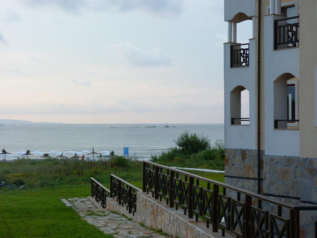 צרבו Toma'S Residence - Front Beach מראה חיצוני תמונה